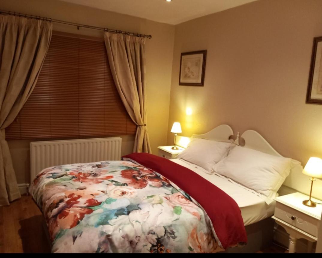 Mels Accomodation Letterkenny Exterior photo